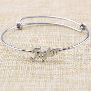 ✨TAYLOR SILVER ADJUSTABLE NAME BRACELET  *NWT*